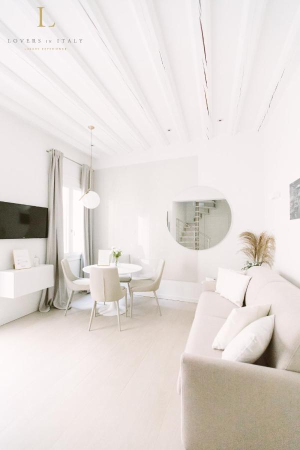 Loversinitaly Romantic Apartments - Altana And Jacuzzi Venice Exterior photo